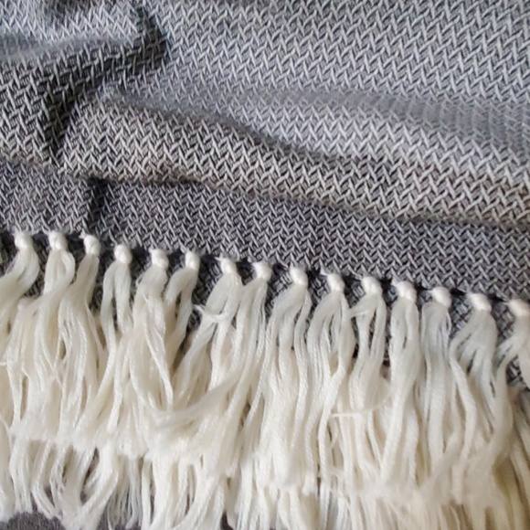 Beautiful baby blanket, wool and mohair, nwt - Picture 3 of 6